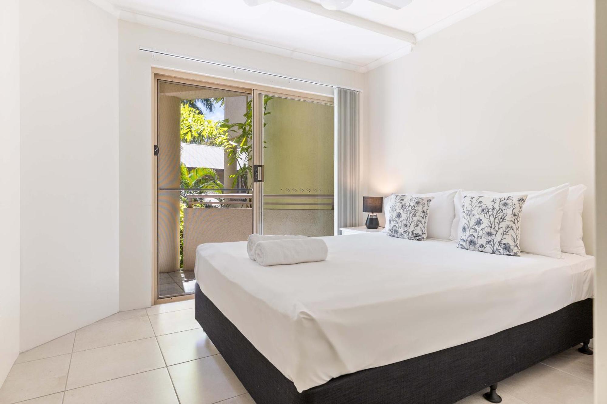 Port Douglas Sands Resort Екстер'єр фото